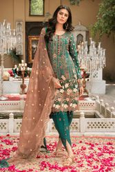 Pakistani Dresses Online,  Suits & Clothes Shopping in USA,  UK